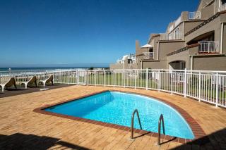 Jeffreys Bay Beach Accommodation Waters Edge - 5