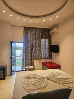 Golden Flower Hotel - 3