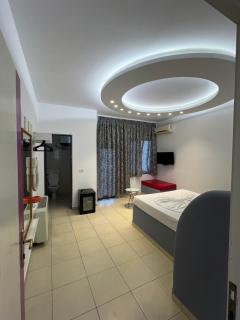 Golden Flower Hotel - 4