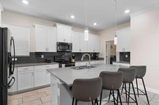 StoreyLake 5Bd Pool 5min walking Clubhouse - 3