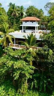 CoCoSuRf House, Luxury among palms - 8