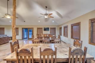 Rockin River Lodge - 2