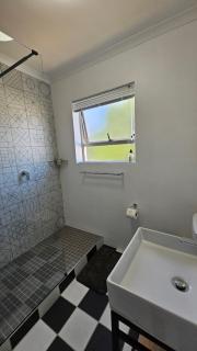 Coral Cottage Langebaan - 9