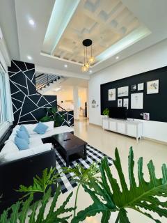 5 Bedroom Villa in Vung Tau- Biệt thự 5 phòng Bãi sau- The Black & White Garden Villa - 0