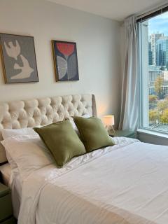 The Altitude with Mountain & City Views, Pool & Hot Tub - 5