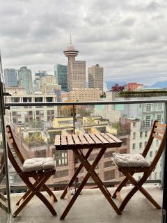 The Altitude with Mountain & City Views, Pool & Hot Tub - 9