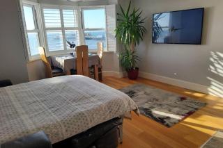 2 Bed Apt - Sea Views Seafront Location & Parking - 7