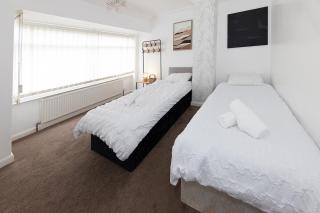 Wivelsfield Retreat- Modern & Spacious Home - 6