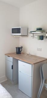 6 Self-Contained Suites near Portslade Station - 1