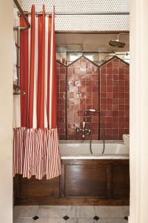 Luxury Central Bath Apartment with Private Sauna - 5