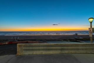 2 bed 2 bath on the STRAND in Manhattan Beach - Manhattan Beach - 3
