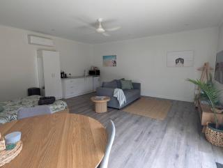 The Duck House Rural and close to main town - 4