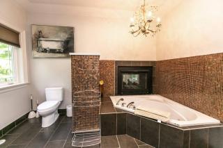 Luxury 4BR Stay with Swim Spa, Golf and Fireplaces - 7