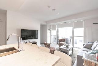 Modern 2BR Getaway with Balcony, BBQ and Parking - 9