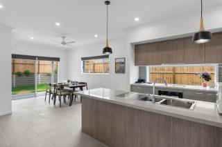 Brand New Convenient Family Home with Workspace - 5