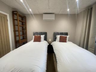 Magnificent Getaway - Tennis, Climbing & More! - 6