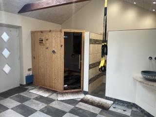 Magnificent Getaway - Tennis, Climbing & More! - 4