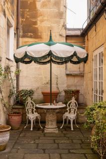 Luxury Central Bath Apartment with Private Sauna - 1