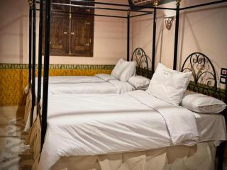 El Juneina Villas - Luxury Oasis with Pool near Valley of the Kings - 4