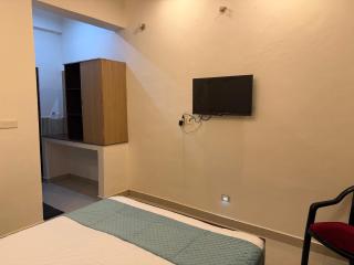 HOTEL TRIVA -300m from Medical College - 3