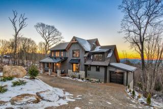 Sunset View Retreat at Eagles Nest - 0