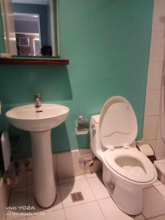 Persimmon Condominium - 9