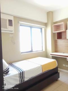 Persimmon Condominium - 5