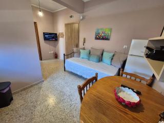 Lilia Apartments - 4