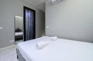 Stylish Stay in the Center of Madrid - 5