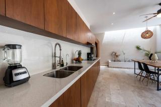 Chic 6BR Dual villa with 4 Private Pools & Concierge - 2