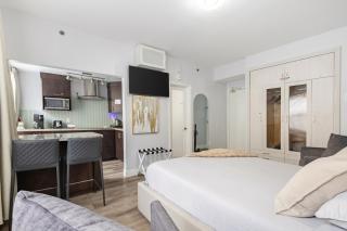 Luxe ocean drive condo in miami south beach - 6