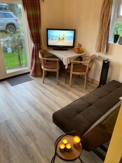 Unique folly surrounded by stunning countryside - 0