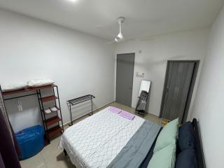 Sour'd Staycation Near Teluk Senangin Beach - 4