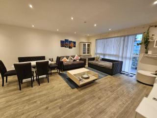 Stylish 1BDR Gated Flat Harrow on the Hill - 1