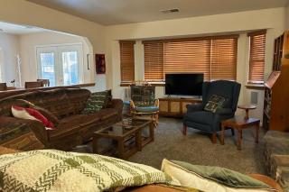 Golden Pine Lodge - 9