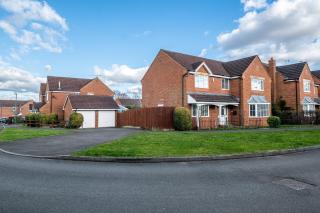 SPACIOUS, Quiet, 5 Bed 2 Bath House with Free Parking, near NEC, Airport & Solihull - Berkswell - 8