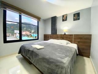 Apartment 5 with Jacuzzi in the center - 3 Bedroom 2 Bath - 9