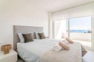 Sea view, Pool, AC, Parking space - 8