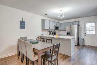 Mins to Downtown & U of Memphis! High Point Duet 1 - Memphis - 8