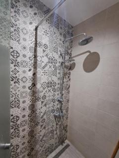 إقامة تورارن2 - 0