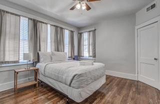 Near Rhodes College & Downtown! The Rolling Stone - 8