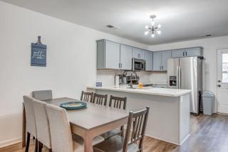 Mins to Downtown & U of Memphis! High Point Duet - 8