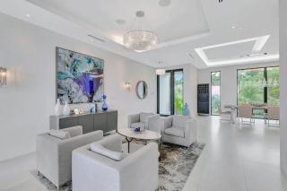 Oceanfront Four-Bedroom Luxury Villa - 1