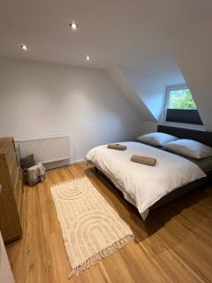 Zentral gelegen in Haan - 4 Schlafzimmer- Bis zu 7 Personen - 9