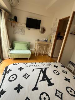 桜の宿28 square meter king size bed with sofa bed, garden room - 2