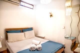 Vive Lavapiés: Culture & Tapas 1 Min from Metro - 3