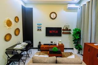 1Bed in Sinza Madukani -Breakfast, Fast Wi-Fi - 0