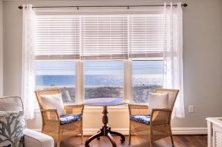 Beach Haven 213D - Oceanfront! - 2