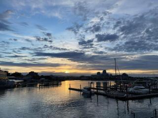 Waterfalls Hotel huge private patio best location - 3