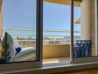 Sea & City Escape - 1